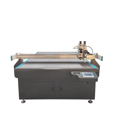 دستگاه برش چاقوی نوسانی CNC برای برش تشک ماشین 1625 اندازه کاری